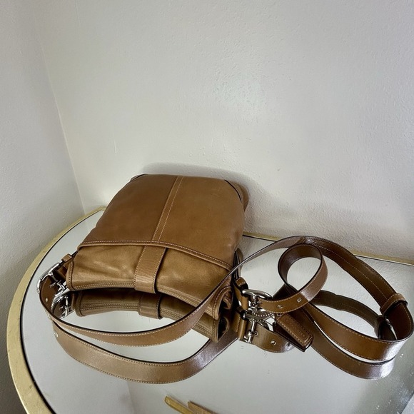 Vintage Y2K Coach Soho 9480 Leather Crossbody Buckle Purse Bag Tan Brown Wallet - Picture 4 of 10